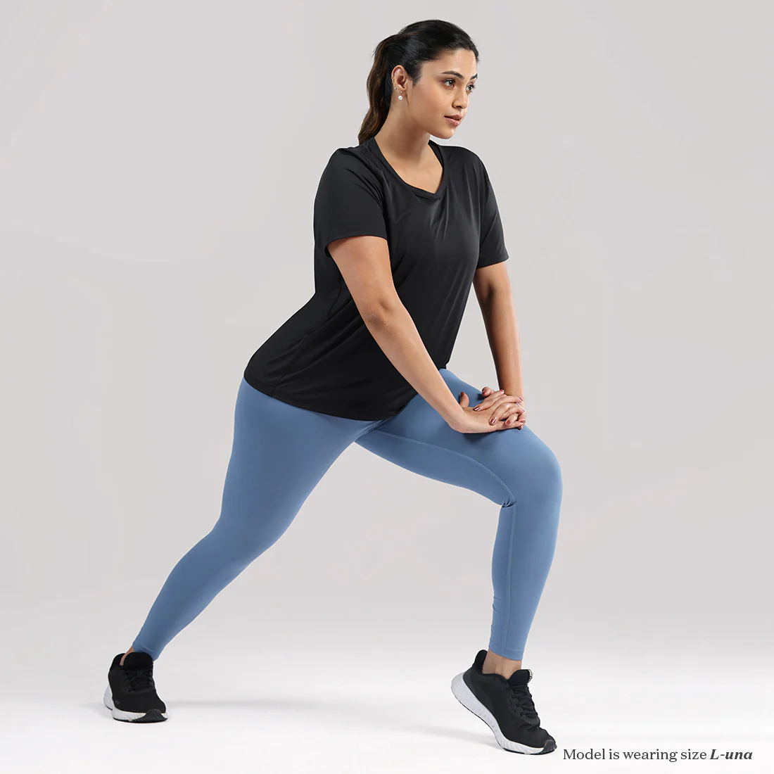 AeroCool™ Training - V Neck - Image 11