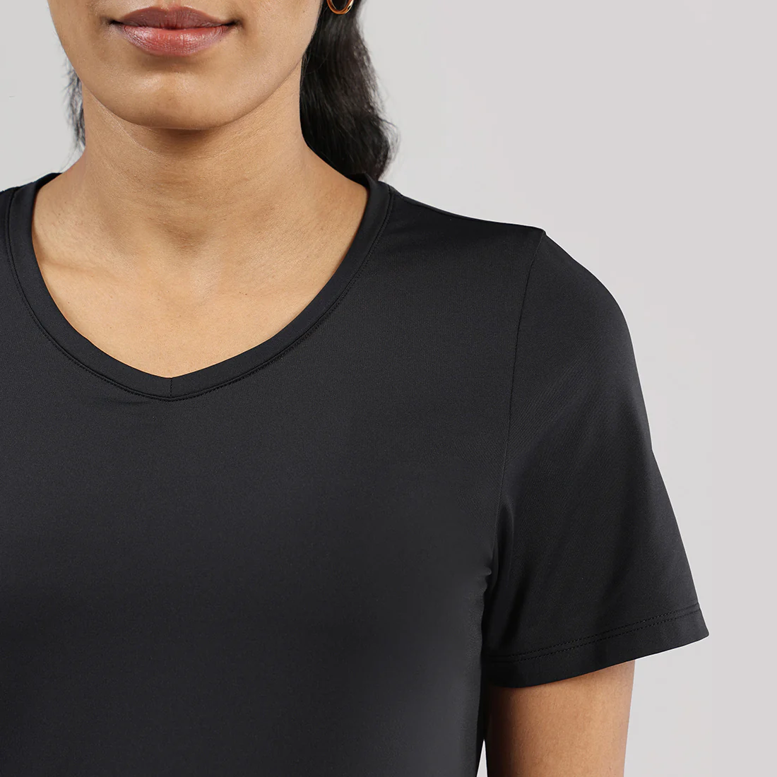 AeroCool™ Training - V Neck - Image 7