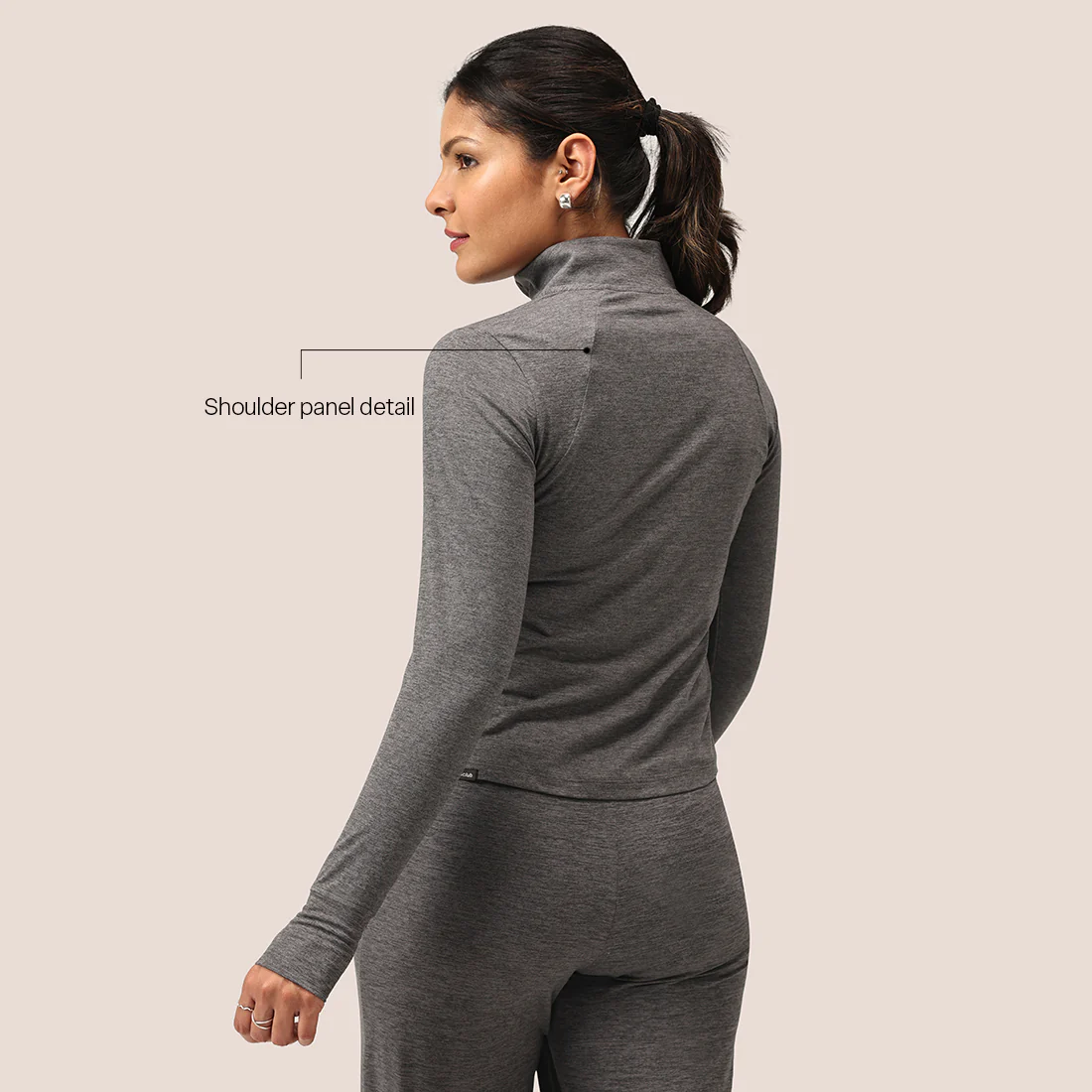AirMelt ™ Quarter Zip Pullover - Image 23