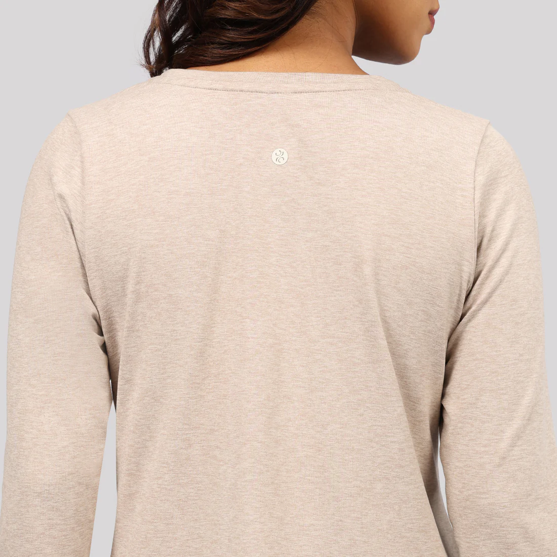 AirMelt ™ Apple Hem Tee - Image 11