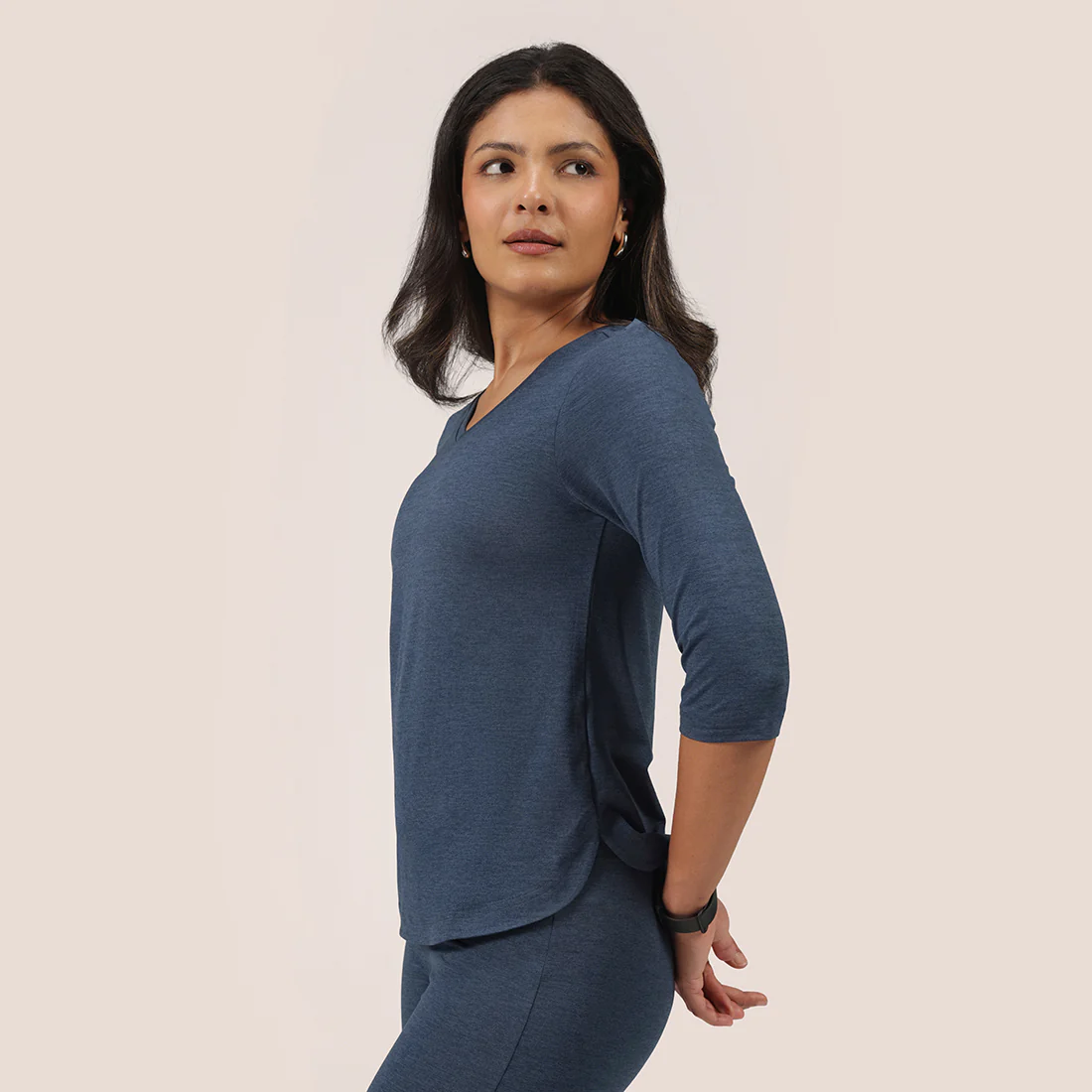 AirMelt ™ Apple Hem Tee - Image 121
