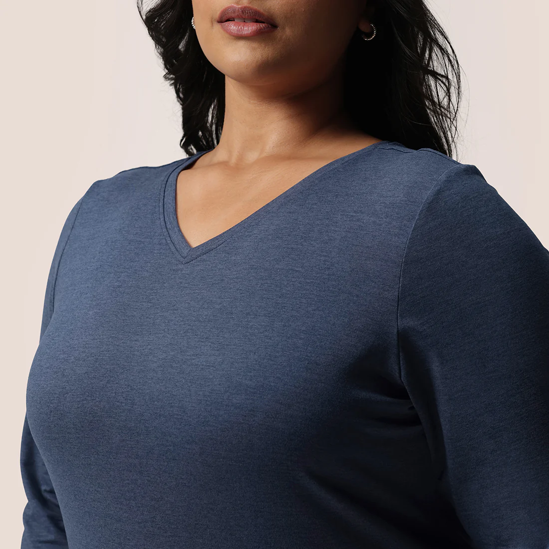 AirMelt ™ Apple Hem Tee - Image 128