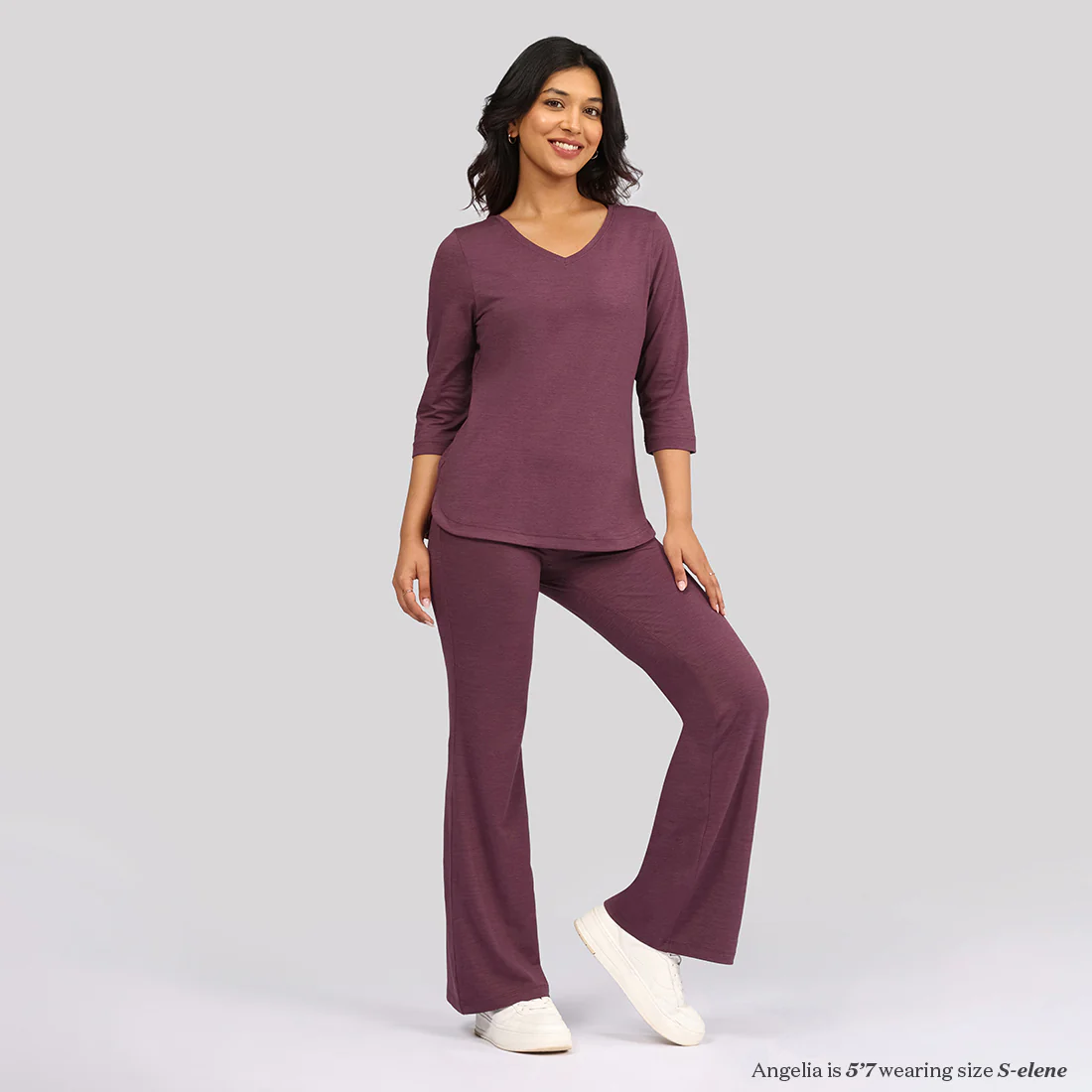 AirMelt ™ Apple Hem Tee - Image 25