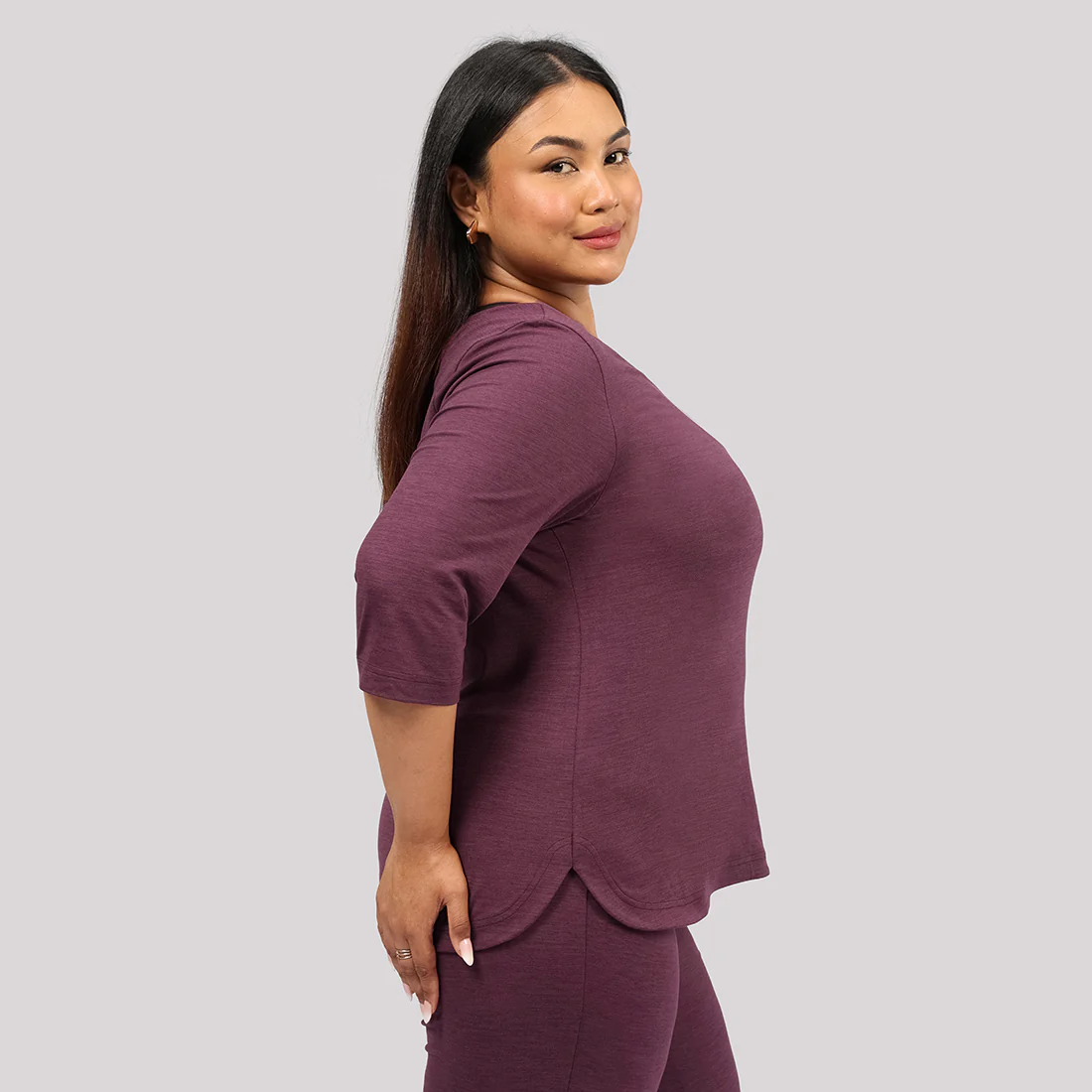 AirMelt ™ Apple Hem Tee - Image 34