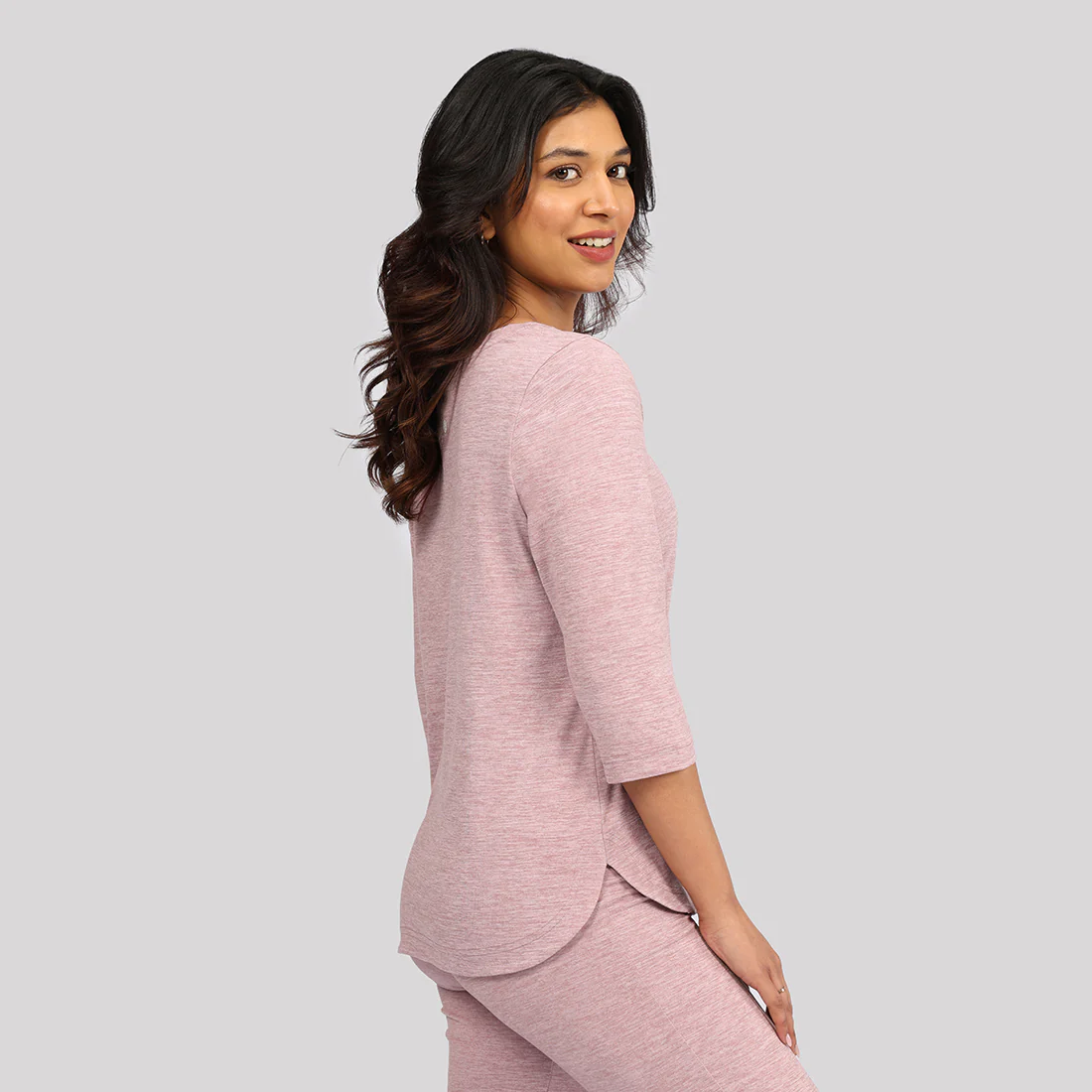 AirMelt ™ Apple Hem Tee - Image 64