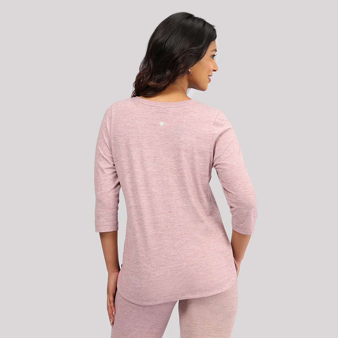 AirMelt ™ Apple Hem Tee - Image 66