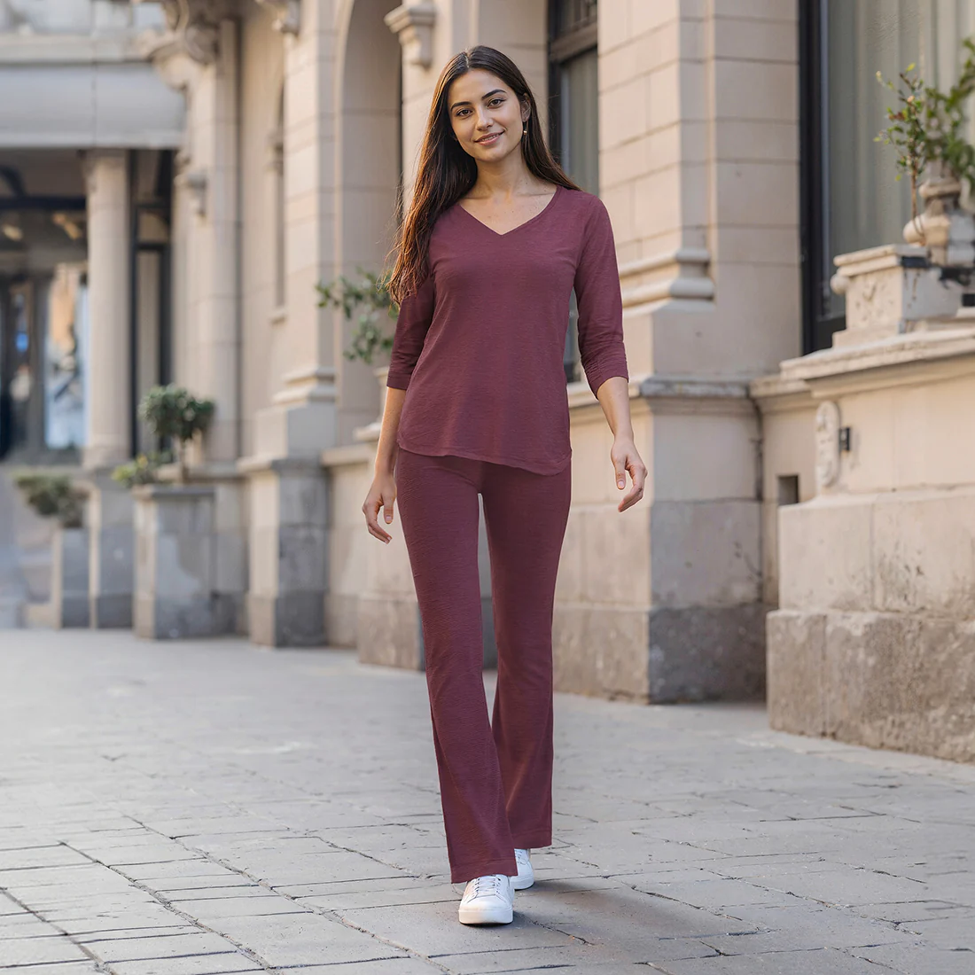 AirMelt ™ Apple Hem Tee - Image 90