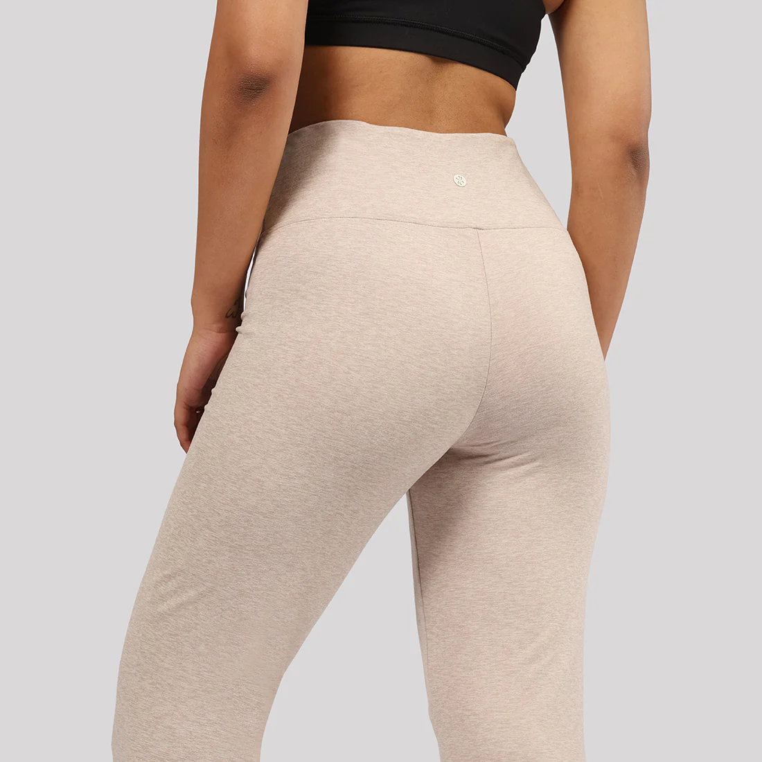 AirMelt Flare Pants - Lite - Image 10