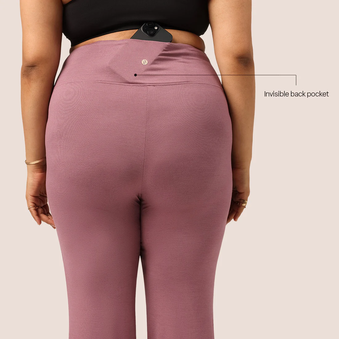 AirMelt Flare Pants - Lite - Image 104