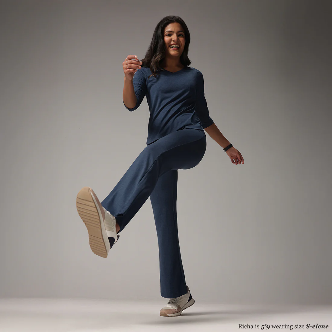 AirMelt Flare Pants - Lite - Image 107