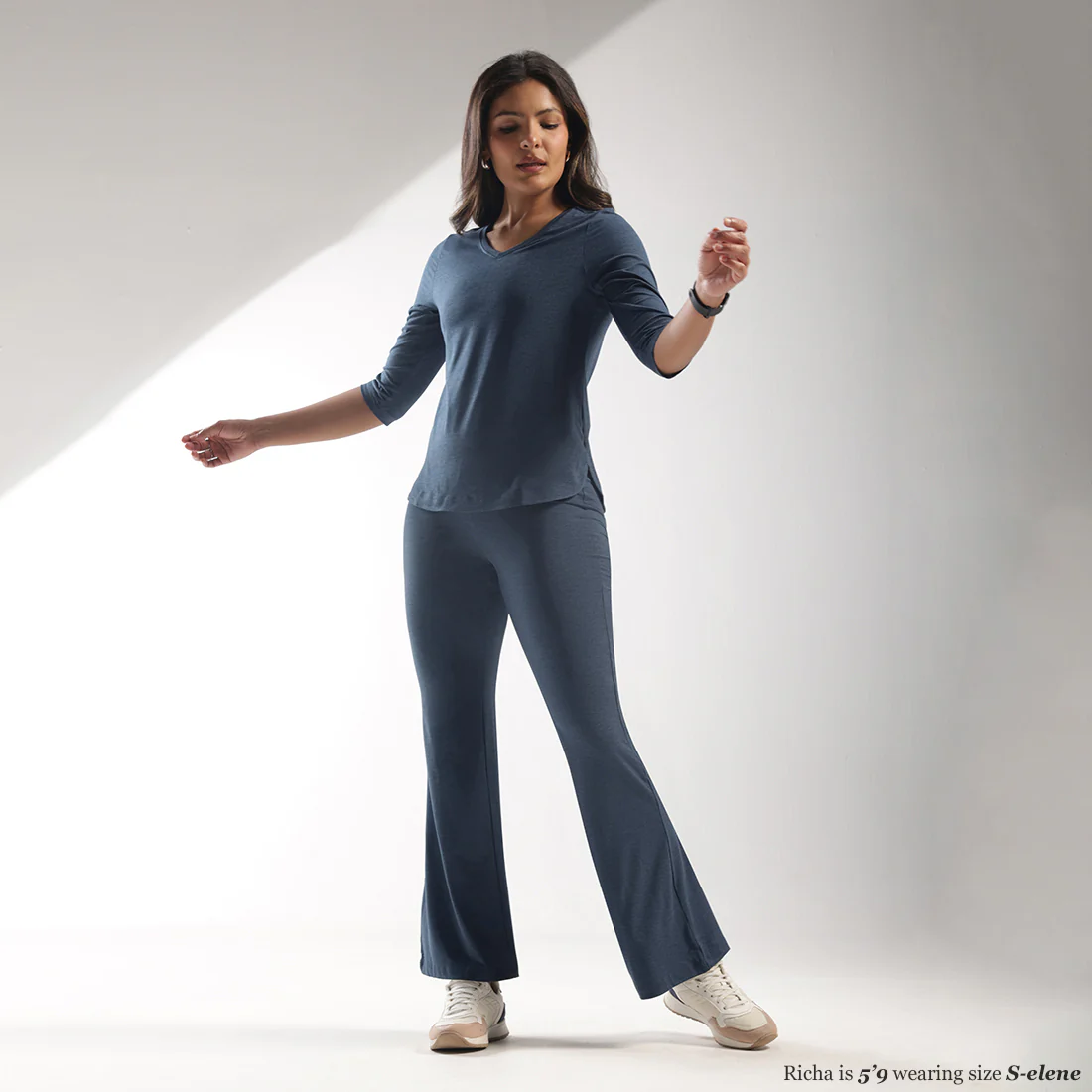 AirMelt Flare Pants - Lite - Image 109