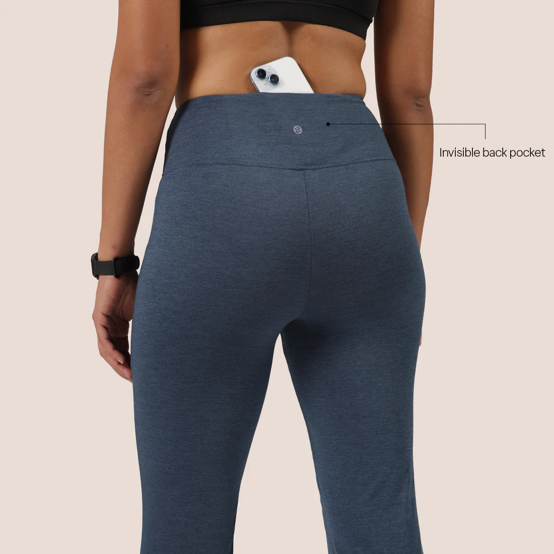 AirMelt Flare Pants - Lite - Image 117