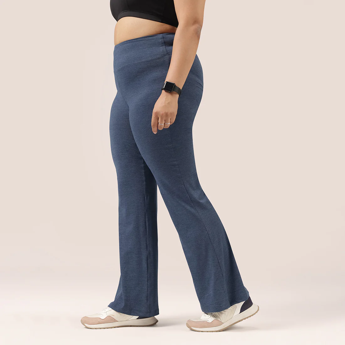 AirMelt Flare Pants - Lite - Image 123