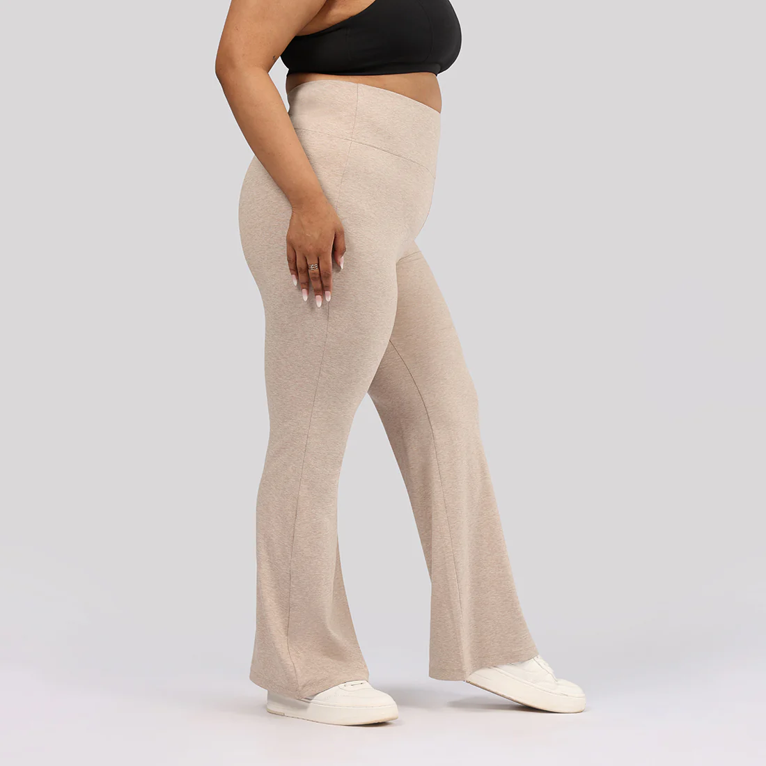 AirMelt Flare Pants - Lite - Image 15
