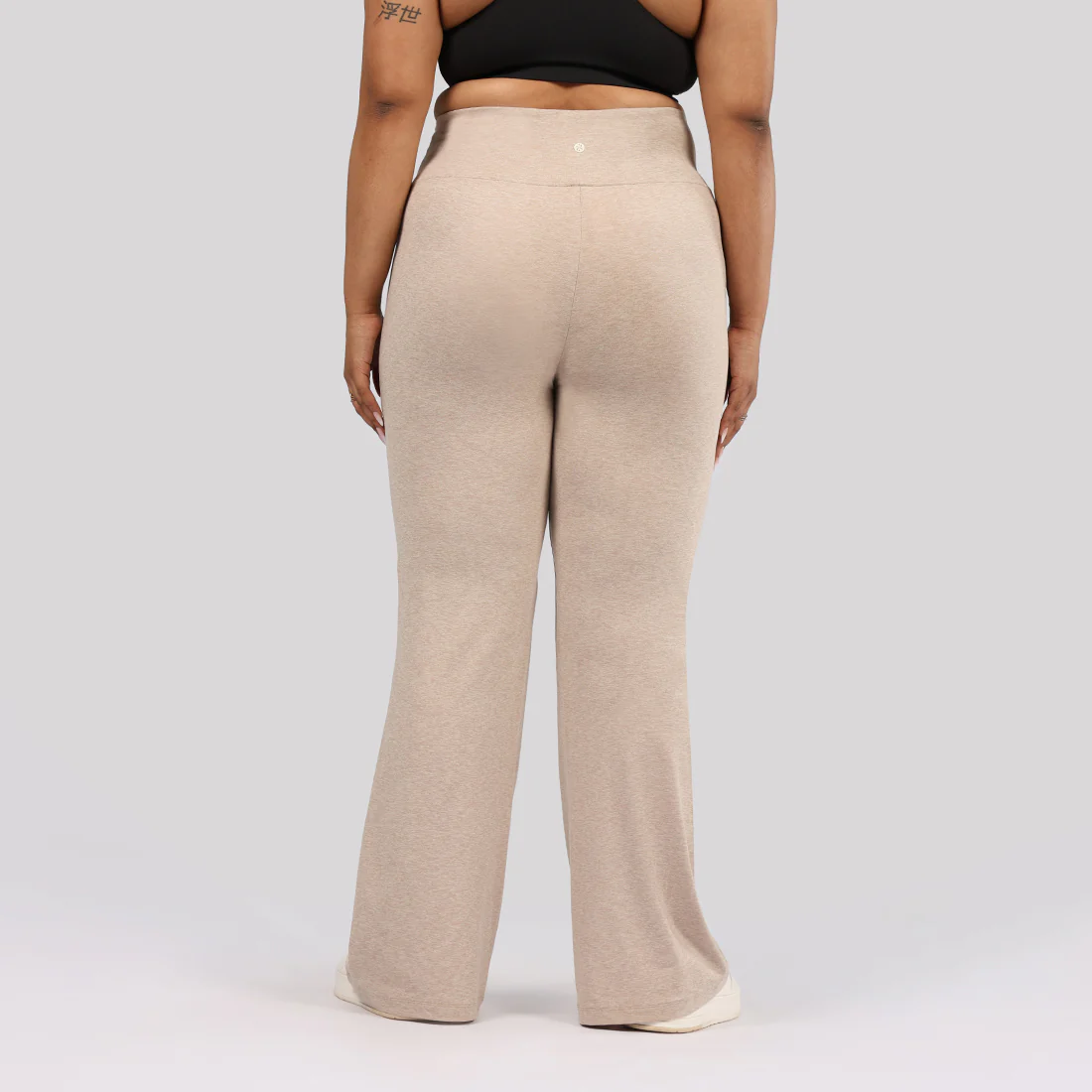 AirMelt Flare Pants - Lite - Image 17