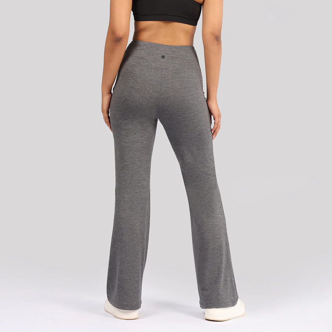 AirMelt Flare Pants - Lite - Image 26