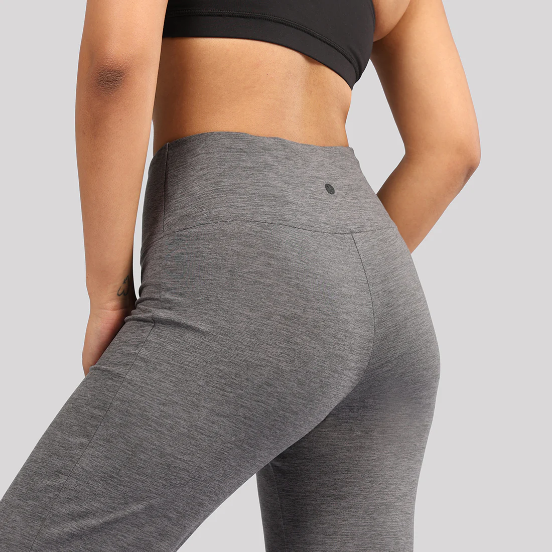 AirMelt Flare Pants - Lite - Image 29