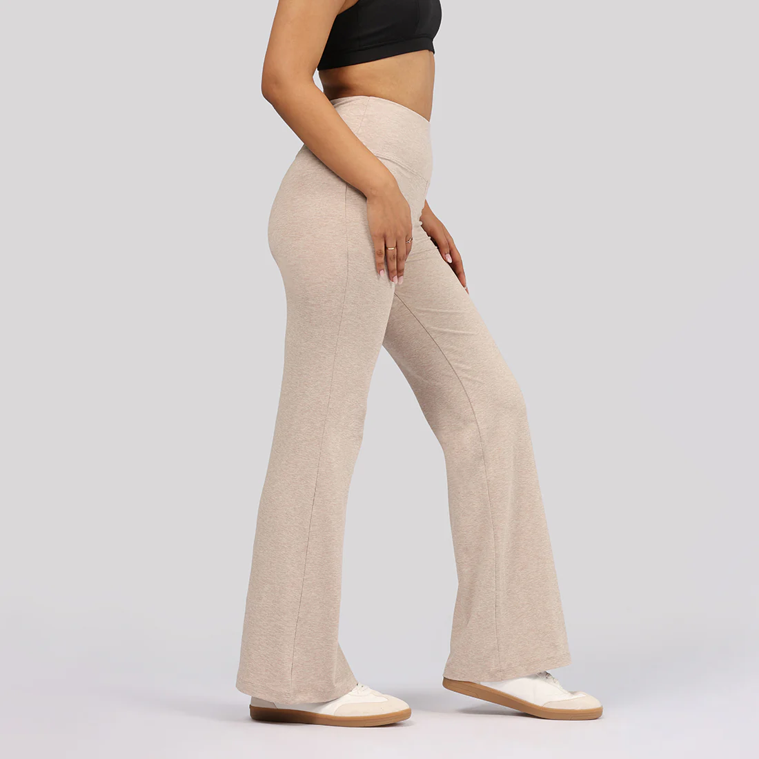 AirMelt Flare Pants - Lite - Image 4