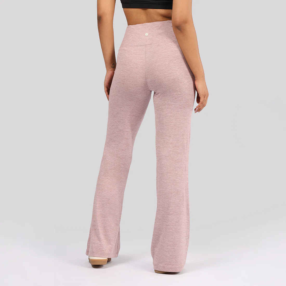 AirMelt Flare Pants - Lite - Image 44