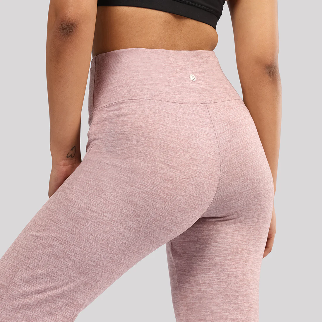 AirMelt Flare Pants - Lite - Image 48