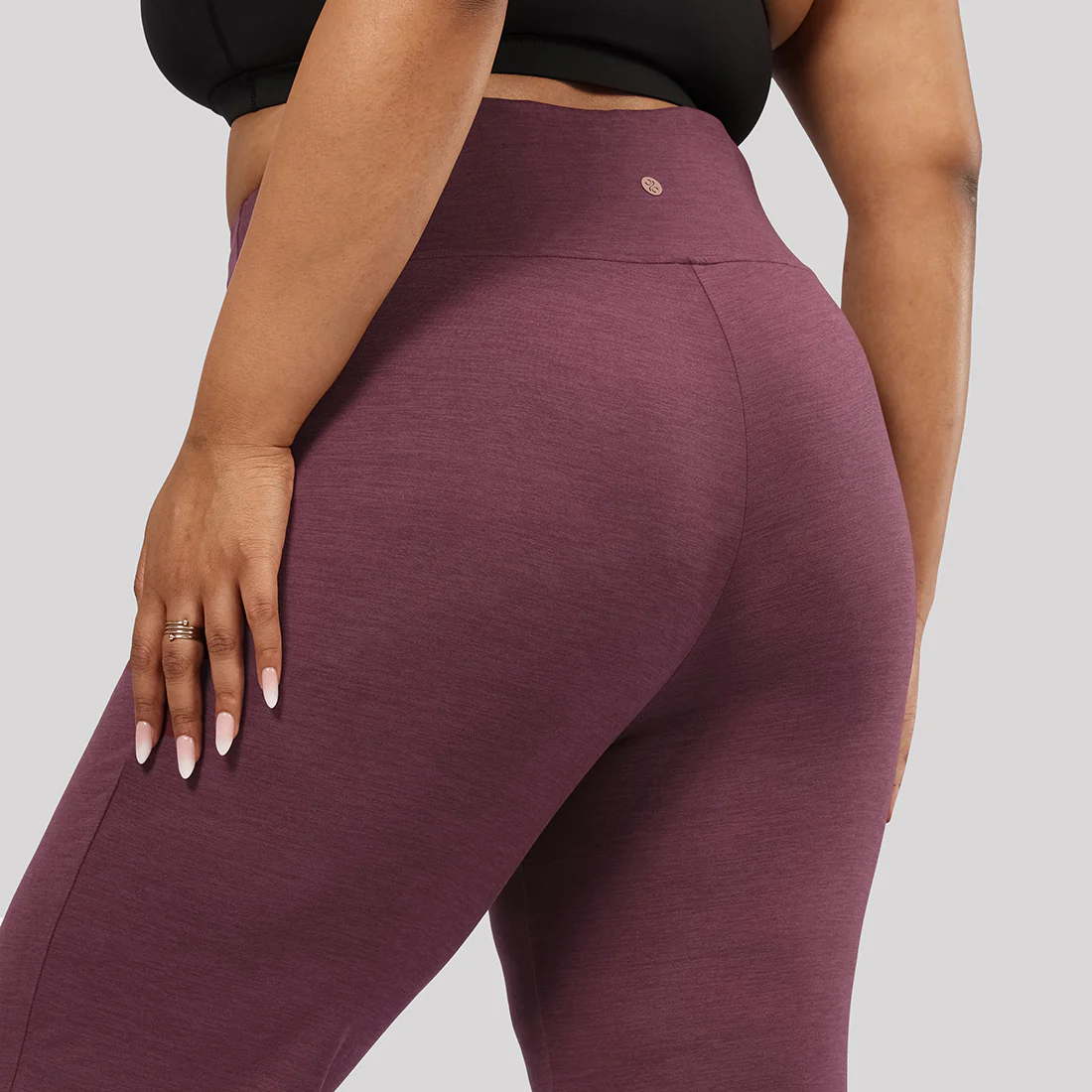 AirMelt Flare Pants - Lite - Image 75