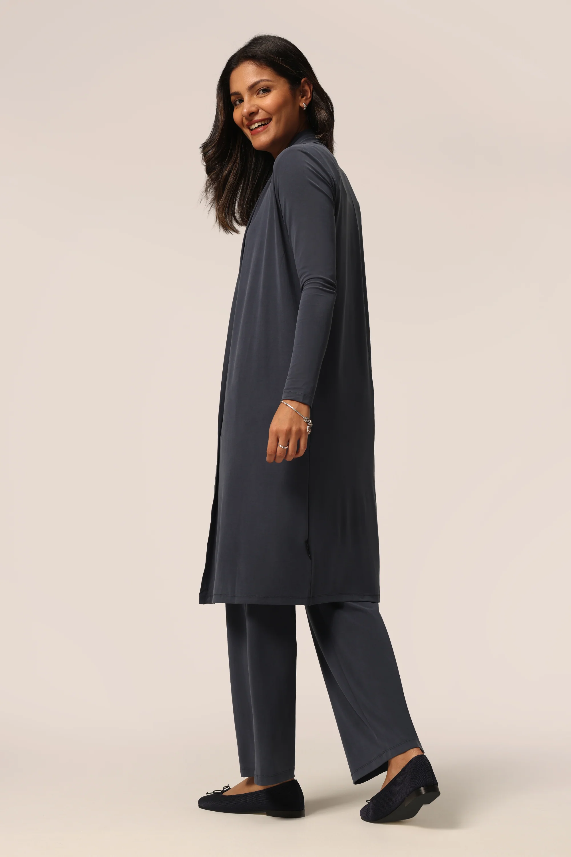 EverFlow™ Cape - Image 45