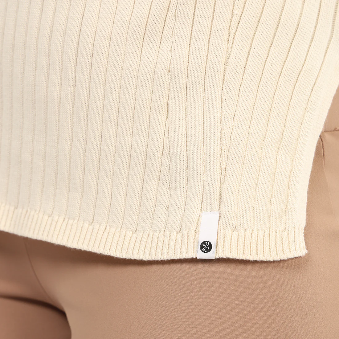 Move All Day Sleeveless Top - Image 19